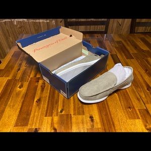 Men’s Magaritaville Slip on shoes. Size 10.5
